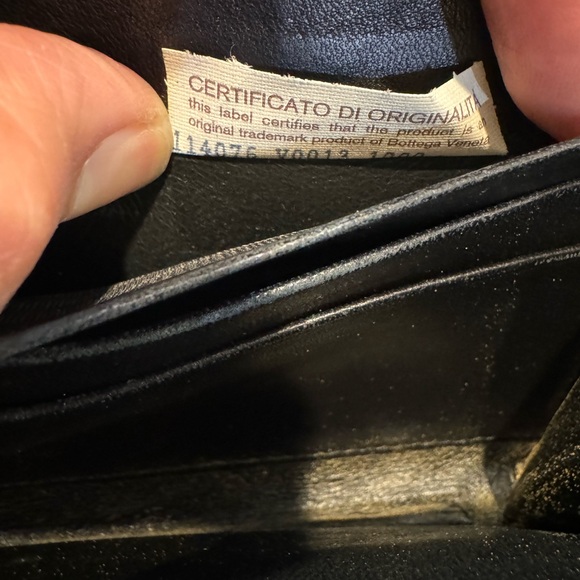 Authentic Bottega Veneta zippy wallet - Picture 14 of 14